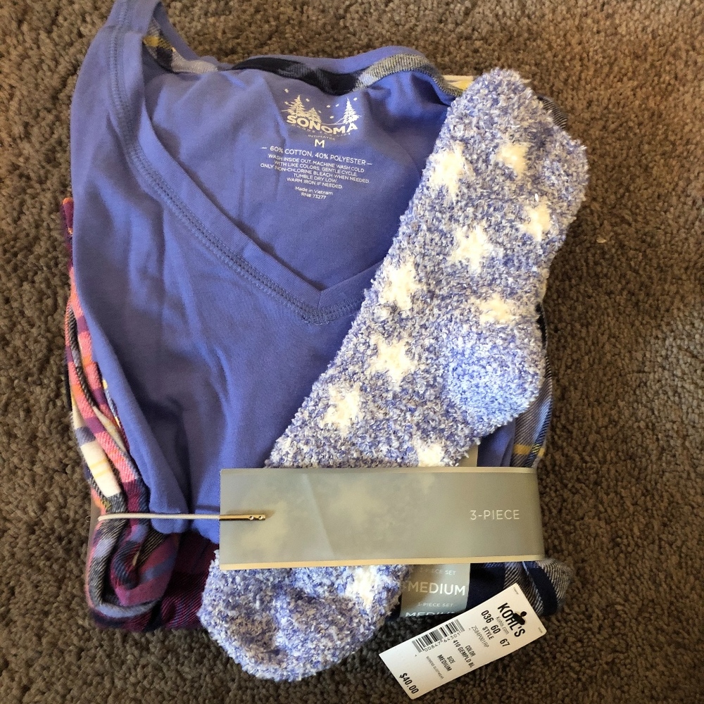 NWT Sonoma 3 piece pajama set - Picture 4 of 4